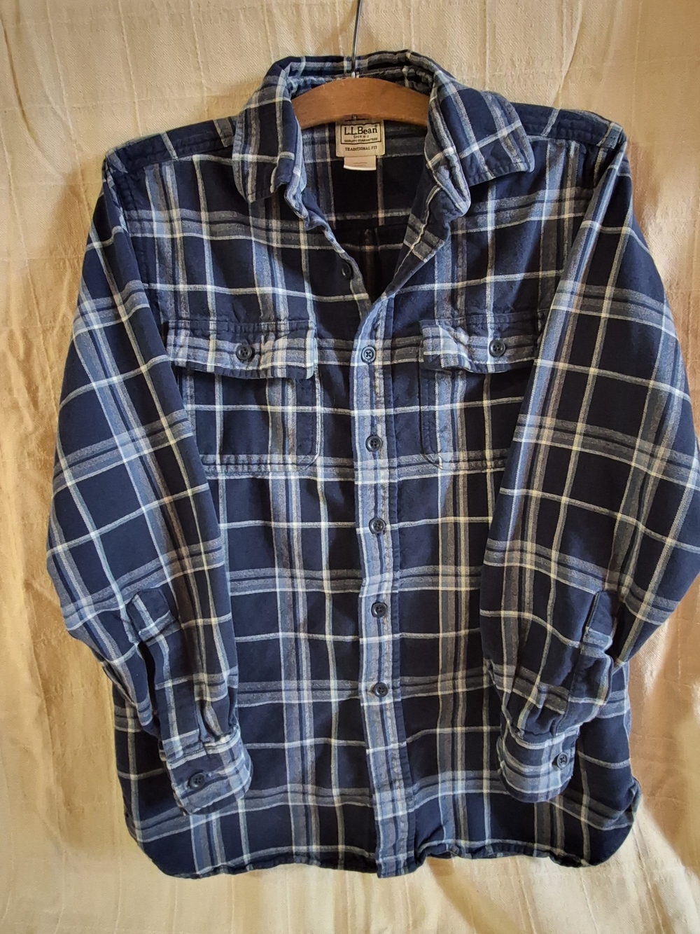 L.L. Bean Men's Navy Blue Plaid Button-Up Shirt 100% Cotton